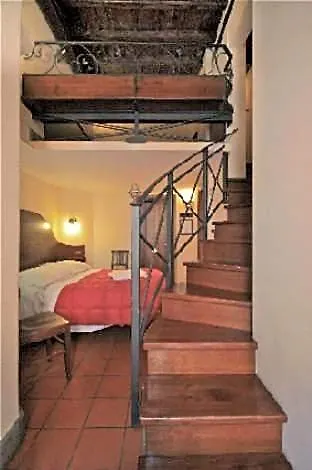 Hotel Panda 2*